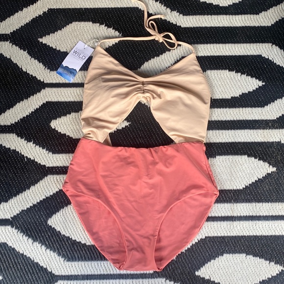 Raising Wild ERIKA Swimsuit - Picture 3 of 10